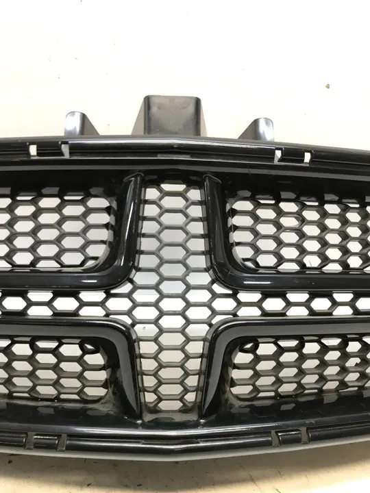 DODGE CHARGER Grille 2010-2012 OEM 68092613AA image 3