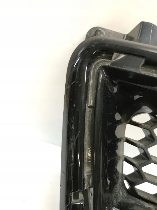 DODGE CHARGER Grille 2010-2012 OEM 68092613AA image 5