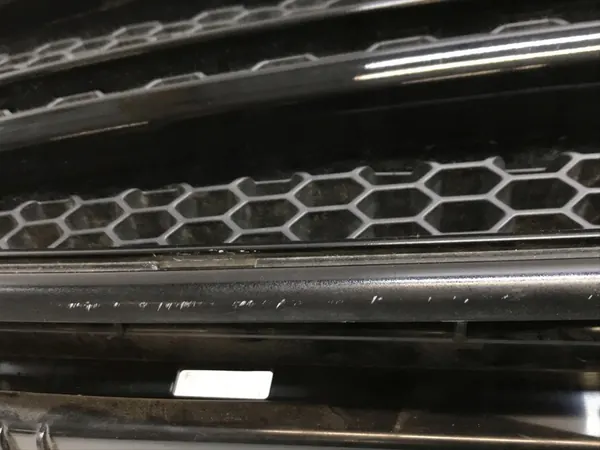 DODGE CHARGER Grille 2010-2012 OEM 68092613AA image 9