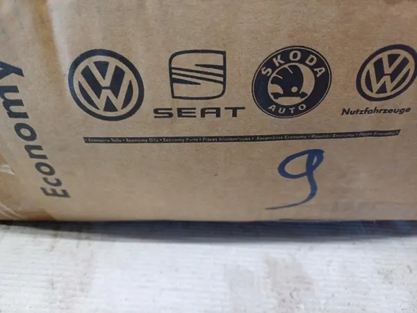 Rear Brake Discs and Pads VW Group Economy image 4