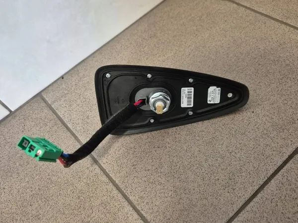 Antenne Kia Ceed III OEM 96210J7200 - Occasion image 5