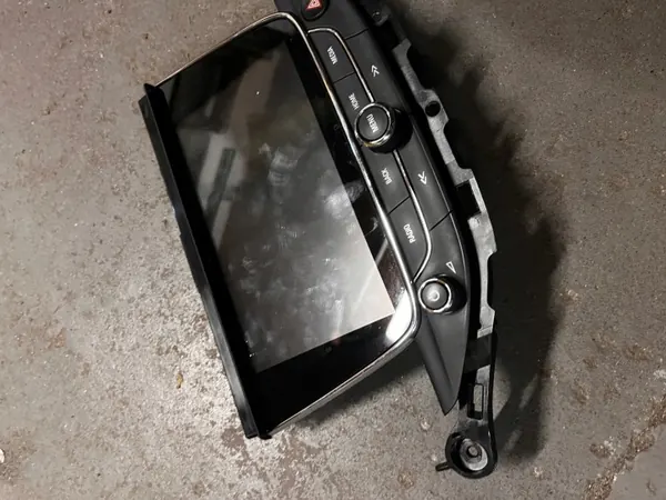 Écran de navigation Opel Astra K V OEM 39042448 image 3