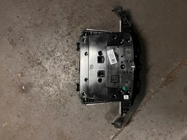Écran de navigation Opel Astra K V OEM 39042448 image 6