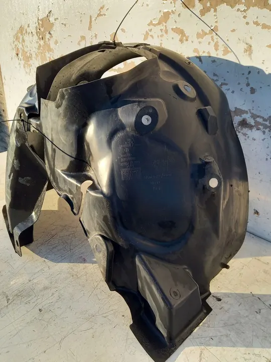 Front Right Wheel Arch Renault Clio IV image 4