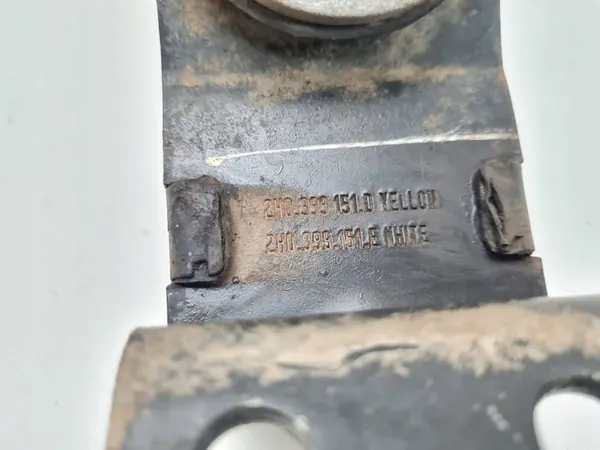 Vaihteiston kiinnike Volkswagen Amarok 2012 2H0399151E image 2