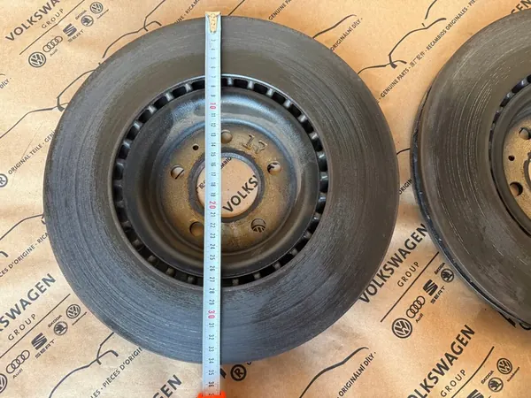 Discos de Freio Dianteiros AUDI A6 A7 C7 3.0 TDI OEM 4G0615301M image 7