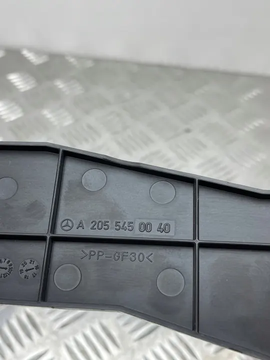 Kiinnitystuki Mercedes C205 W205 OEM 2055450040 image 6