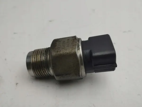 Lexus Brandstofdruksensor OEM 8945860010 image 7