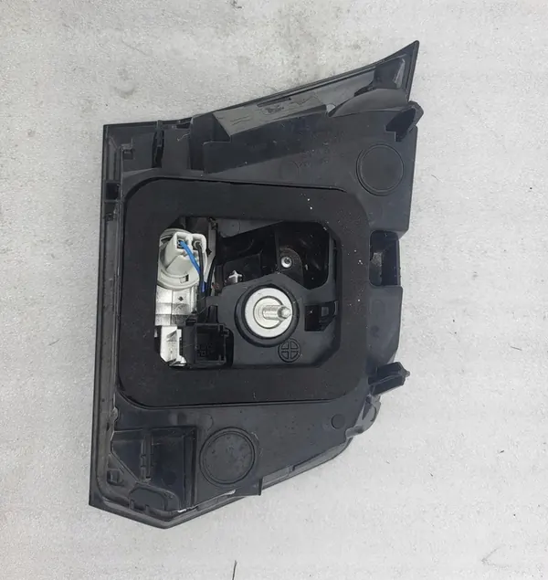 PEUGEOT 3008 II Lámpara Trasera Derecha LED 9810477880 image 4