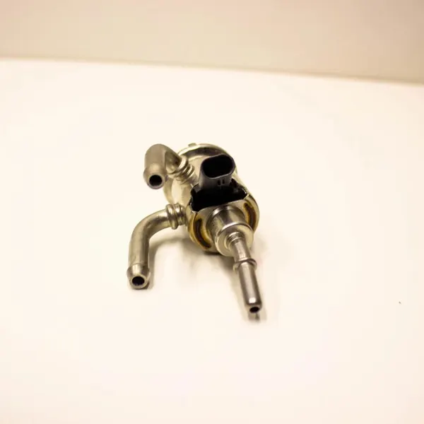 Mercedes AdBlue-suutin OEM A0004905300 - Käytetty image 4