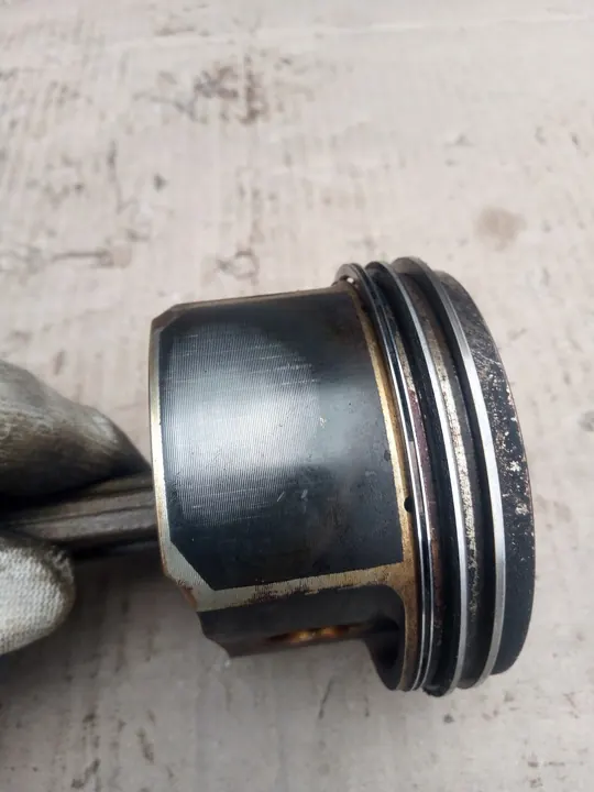 Audi A4 B6 B7 Kolvstänger 1.8T image 9