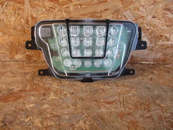 Toyota Supra LED-takavalo OEM H3881148312 image 2