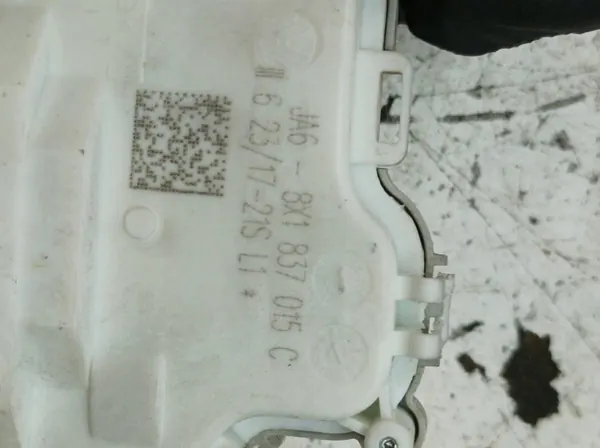 Vänster Framdörrslås Audi A3 III (2013-2020) 8V OEM image 3