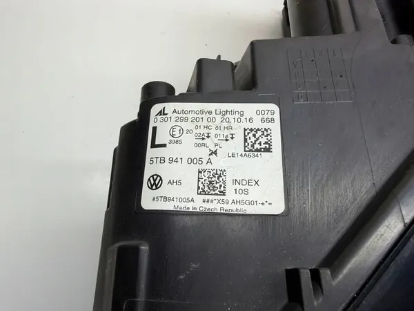 VW TOURAN II Vänster Framskärm 5TB941005A image 10