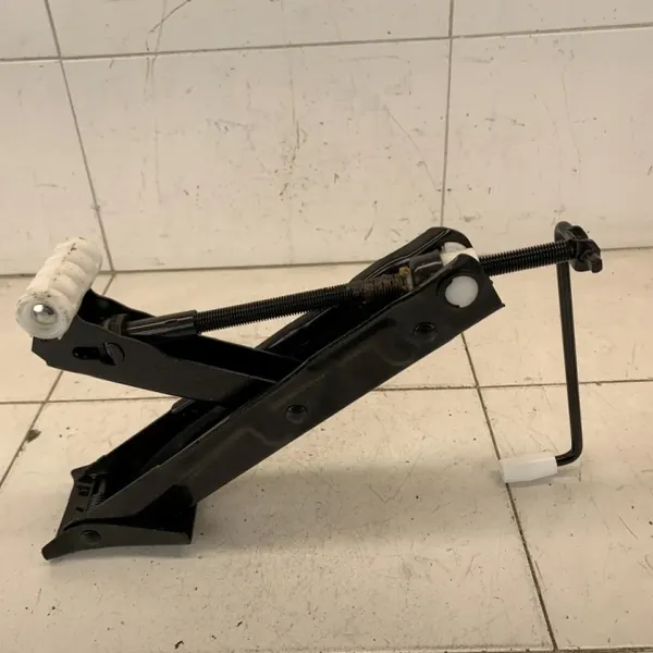 OEM 5415684689632658412 Audi A6 C7 Macaco 17r image 2