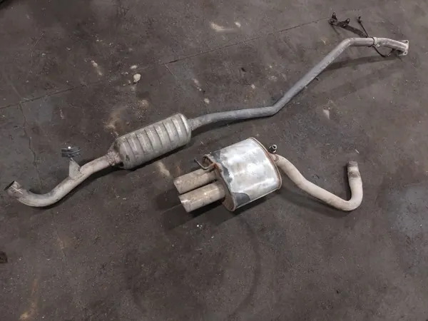 OEM 7534135 Urheilupakoputki BMW E90 2.0:lle image 8