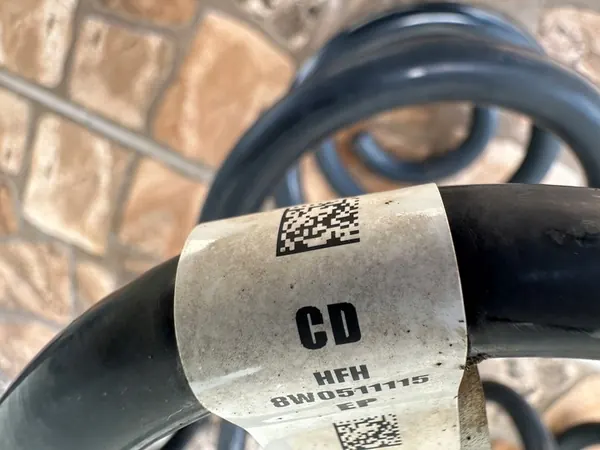 AUDI A4 B9 3.0 TDI Molla Posteriore Quattro 8W0511115EP image 2