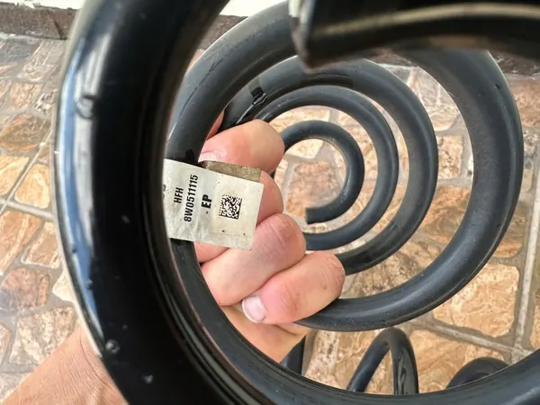 AUDI A4 B9 3.0 TDI Molla Posteriore Quattro 8W0511115EP image 3