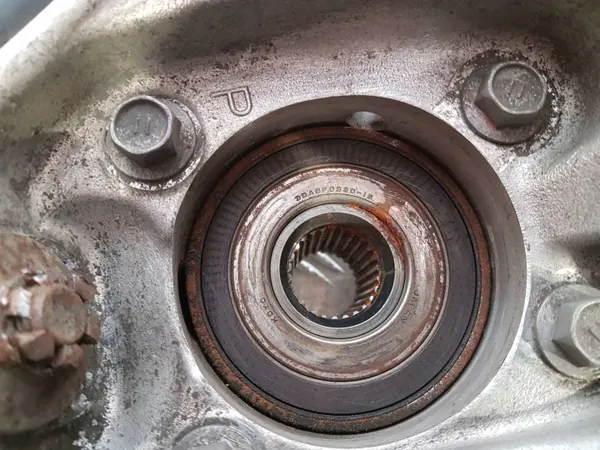 Lexus CT 200H Vorderradnabe OEM 4320247030 image 3