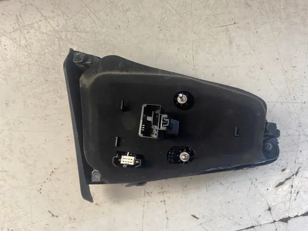 Lámpara trasera derecha VW Golf VII Lift image 8