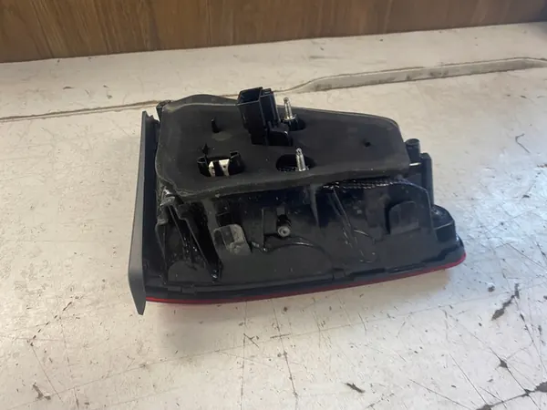 Lámpara trasera derecha VW Golf VII Lift image 9