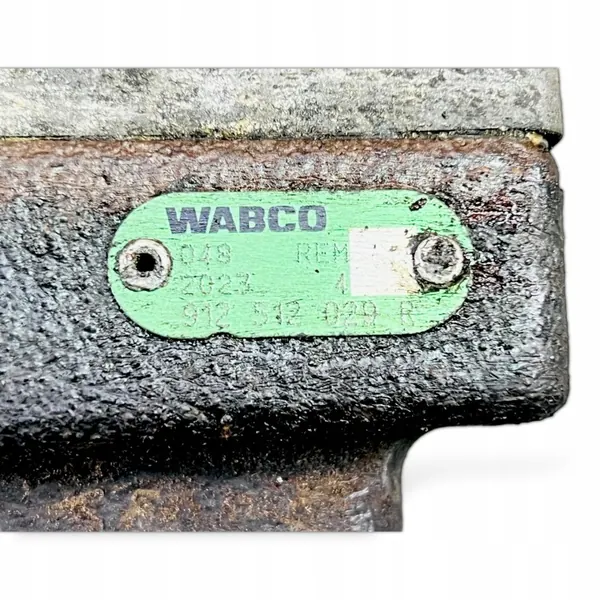 85013935 Compressor de ar Volvo - Peça OEM usada image 6