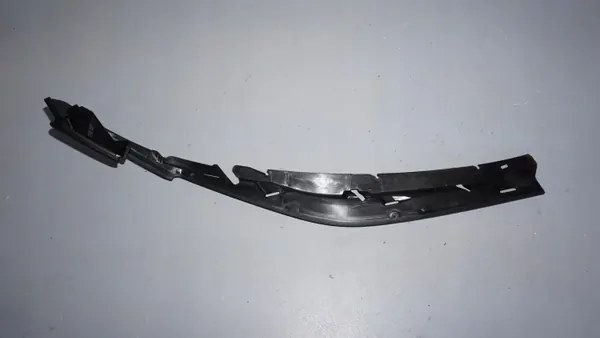 BMW 6 G32 GT Vasen Ajovalon Tiiviste OEM 63117461891 image 3