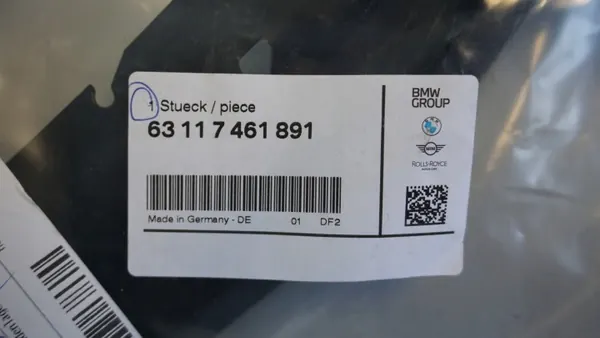 BMW 6 G32 GT Vasen Ajovalon Tiiviste OEM 63117461891 image 5