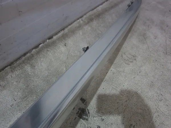 Volvo XC90 Oikea Kattojalka Kromi OEM 31349911 image 6