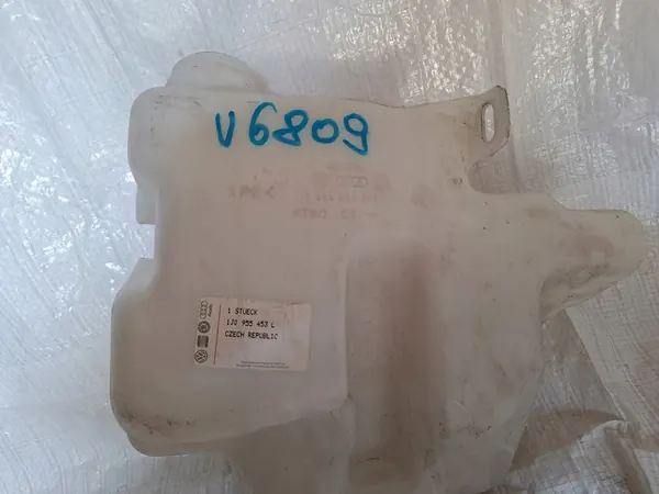 AUDI GOLF IV BORA LEON Puhdistusneste Säiliö image 2