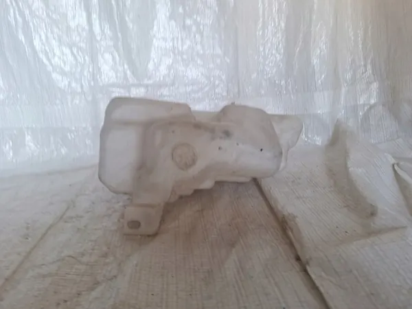 AUDI GOLF IV BORA LEON Puhdistusneste Säiliö image 5