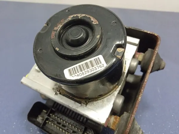 Pompe ABS Suzuki Swift MK6 OEM 2109-0568 Occasion image 6
