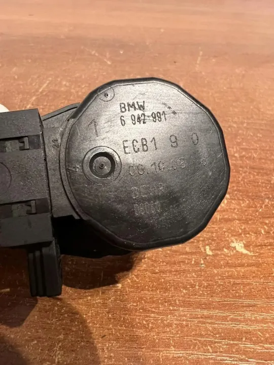 Moteur de volet BMW OEM D3053 pour Série 7 E65/E66/E67 image 4