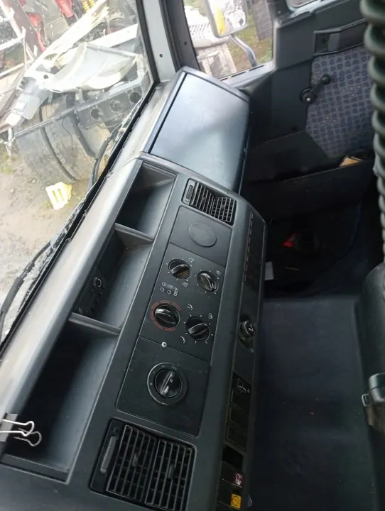 Cabine MAN L2000 d'occasion OEM K4B1N4 - Bonne qualité image 10