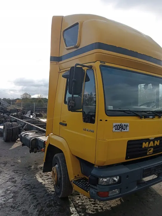 Cabine MAN L2000 d'occasion OEM K4B1N4 - Bonne qualité image 3