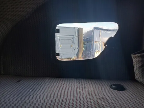 Cabine MAN L2000 d'occasion OEM K4B1N4 - Bonne qualité image 9