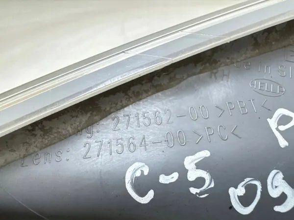 Citroen C5 2012 Farol de neblina dianteiro direito image 6