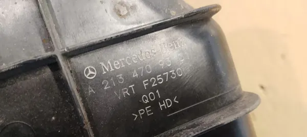 Réservoir AdBlue avec Pompe OEM A2476203301 Mercedes Classe E image 10