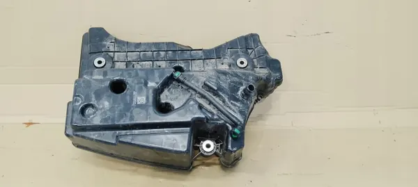 Réservoir AdBlue avec Pompe OEM A2476203301 Mercedes Classe E image 3