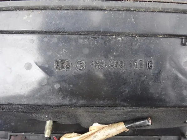 GOLF III GTI VR6 HB Vänster Bakljus 1H6945111C image 10