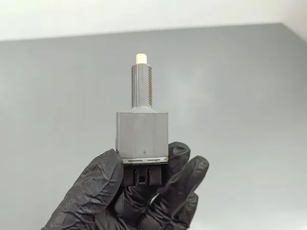 Capteur de pédale de frein Suzuki SX4 S-Cross 2023 FOB36117 image 2