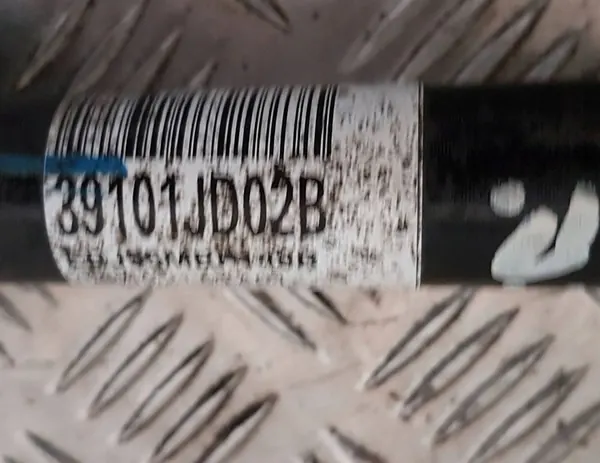 NISSAN QASHQAI Vänster CV Joint 1.6 39101JD02B image 2