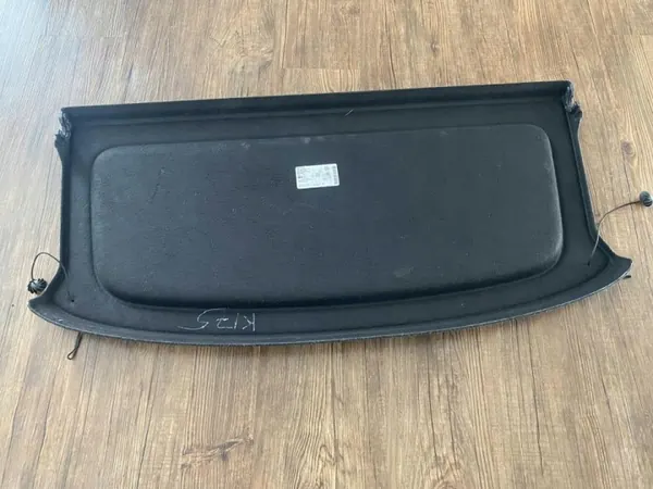 Estante maletero central OEM 5H6867769A VW Golf VIII image 4