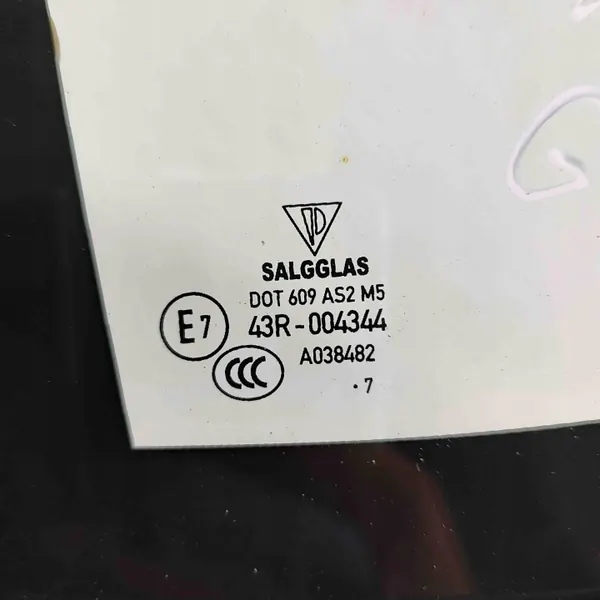 Linke Heckscheibe OEM 971845297D Porsche Panamera image 7