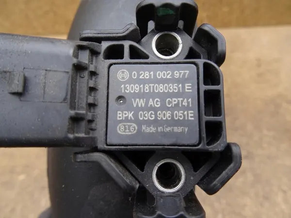 A3 8V GOLF VII 1.4 TFSI Intercooler Schlauch Sensor 04E145673C image 4