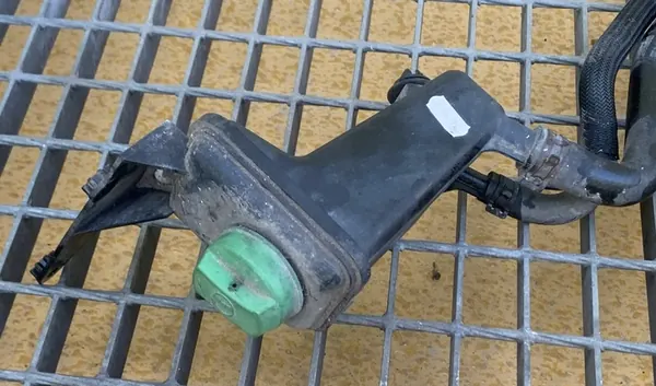 Servolenkungsbehälter VW Passat W8 3B0422371 image 2