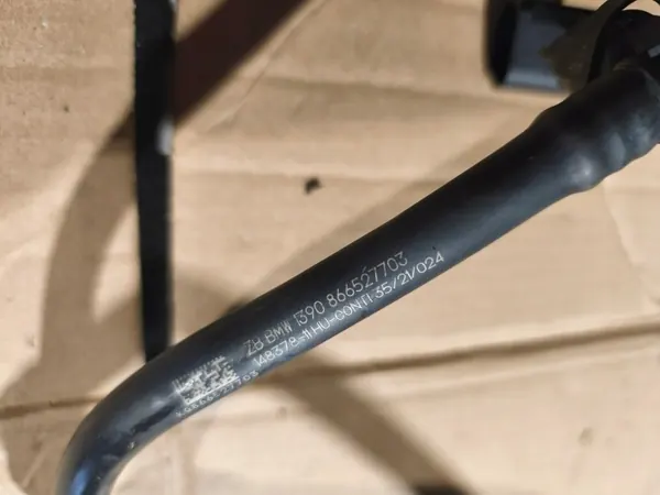 BMW OEM 8663978 Entlüftungsrohr für X3 X4 G01 G02 2.0 image 5