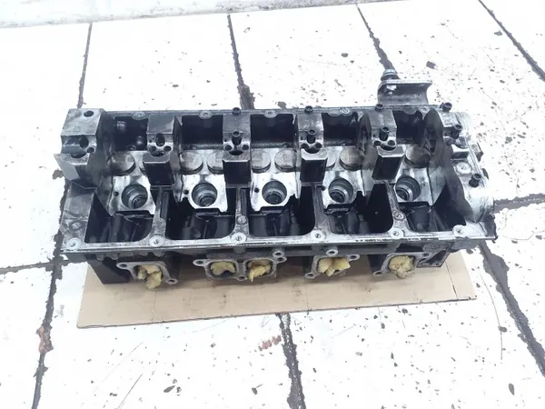 Culata VW Touareg 2.5 TDi OEM 070103373A image 2