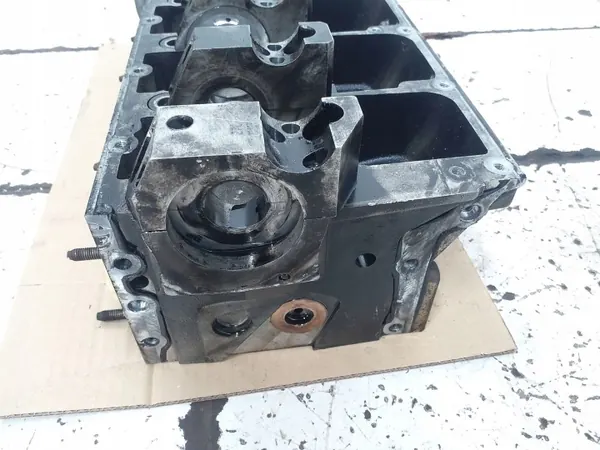 Culata VW Touareg 2.5 TDi OEM 070103373A image 3