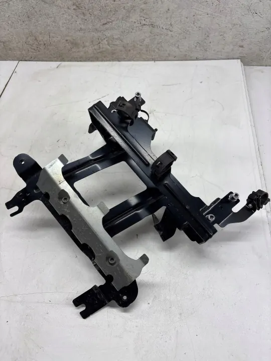 Support d'unité de contrôle moteur Maserati OEM image 3